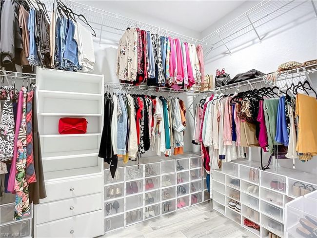 Primary Closet | Image 24