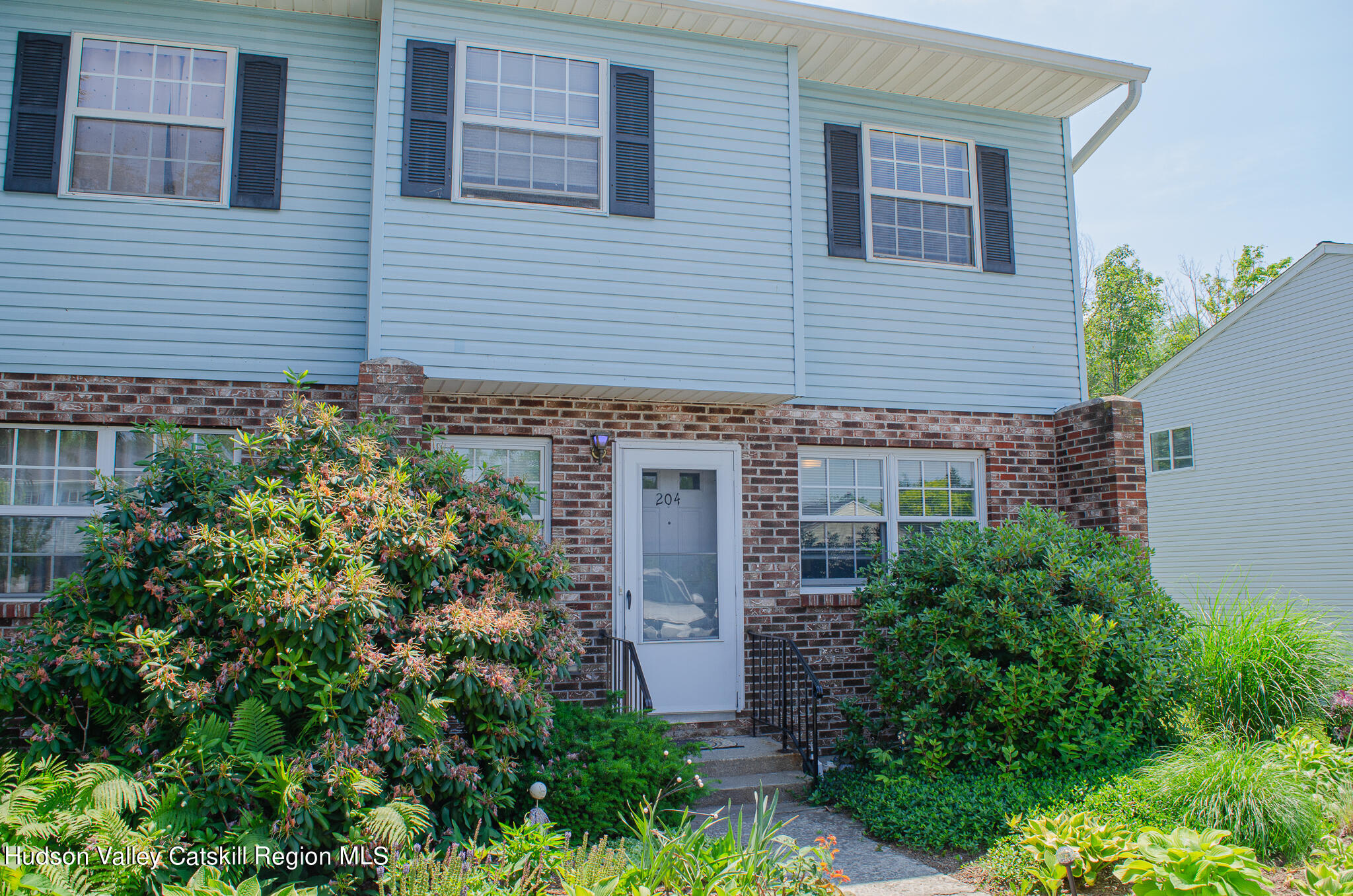 Briarwood Ct, New Paltz, NY 12561