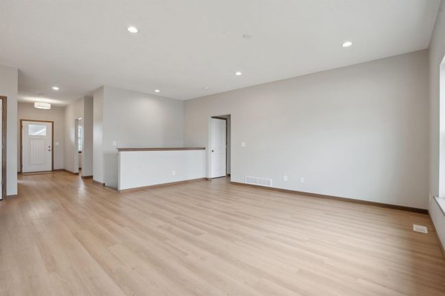 2715 Autumn Woods Dr, House other with 2 bedrooms, 2 bathrooms and null parking in Cedar Falls IA | Image 7