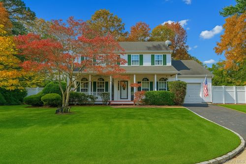 73 Chardonnay Dr, Coram, NY, 11727-2444 | Card Image