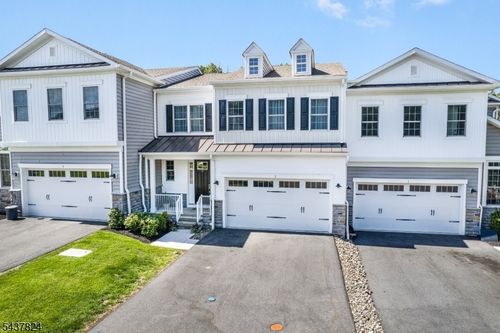 3 Hillandale Dr, Far Hills, NJ, 07931-2279 | Card Image