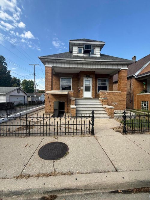 1413 John St, Whiting, IN, 46394-2218 | Card Image