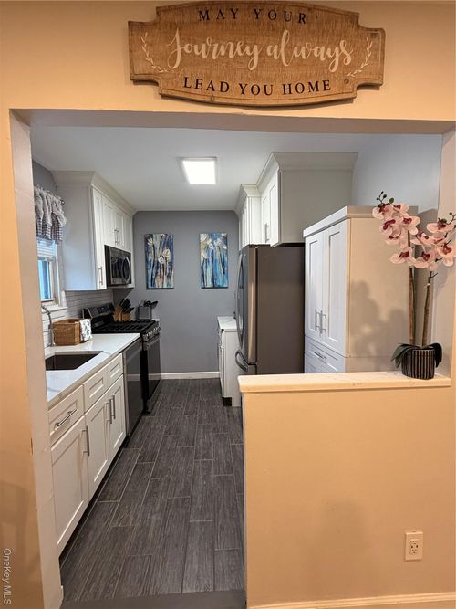 2nd-268-41 82nd Ave, New Hyde Park, NY, 11040-1814 | Card Image