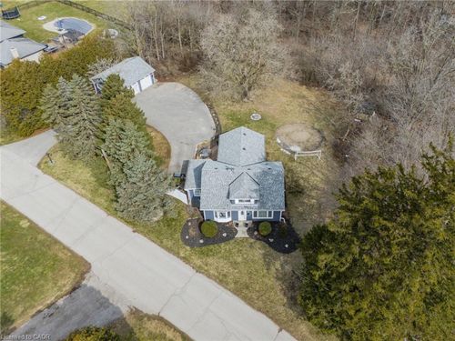 1 Hughson St, Branchton, ON, N0B1L0 | Card Image