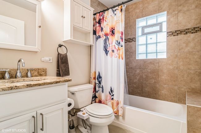 3069 N Elbridge Ave, Home with 2 bedrooms, 3 bathrooms and 2 parking in CHICAGO IL | Image 11