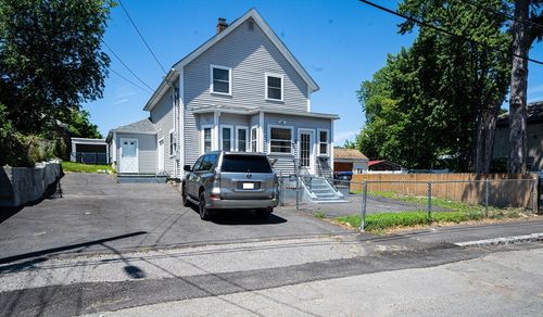 2 Chelmsford St, Methuen, MA, 01844-4334 | Card Image