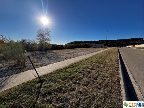 2211 Cline Dr, Copperas Cove, TX, 76522-4071 | Card Image