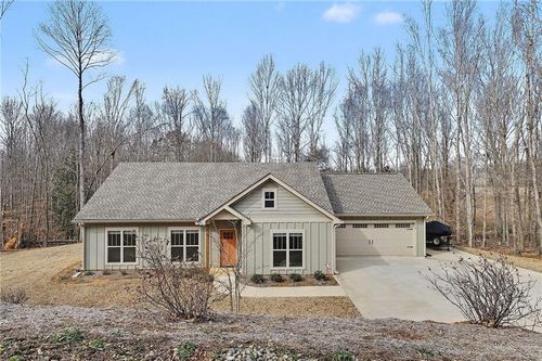 110 Rocky Branch Dr E, Murrayville, GA, 30564-2498 | Card Image