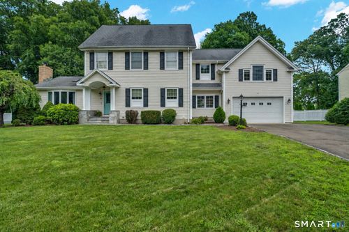 10 Westwood Rd, Trumbull, CT, 06611-2810 | Card Image