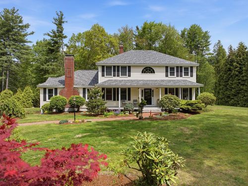 4 Hunters Rd, Bedford, NH, 03110-5014 | Card Image