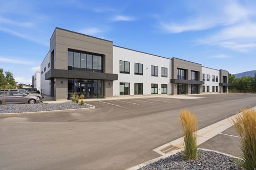 1204 N 2000 W, Farr West, UT, 84404-6366 | Card Image