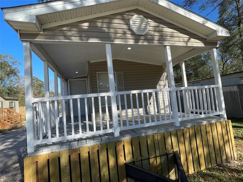 17881 William Ln, Conroe, TX, 77302-7407 | Card Image