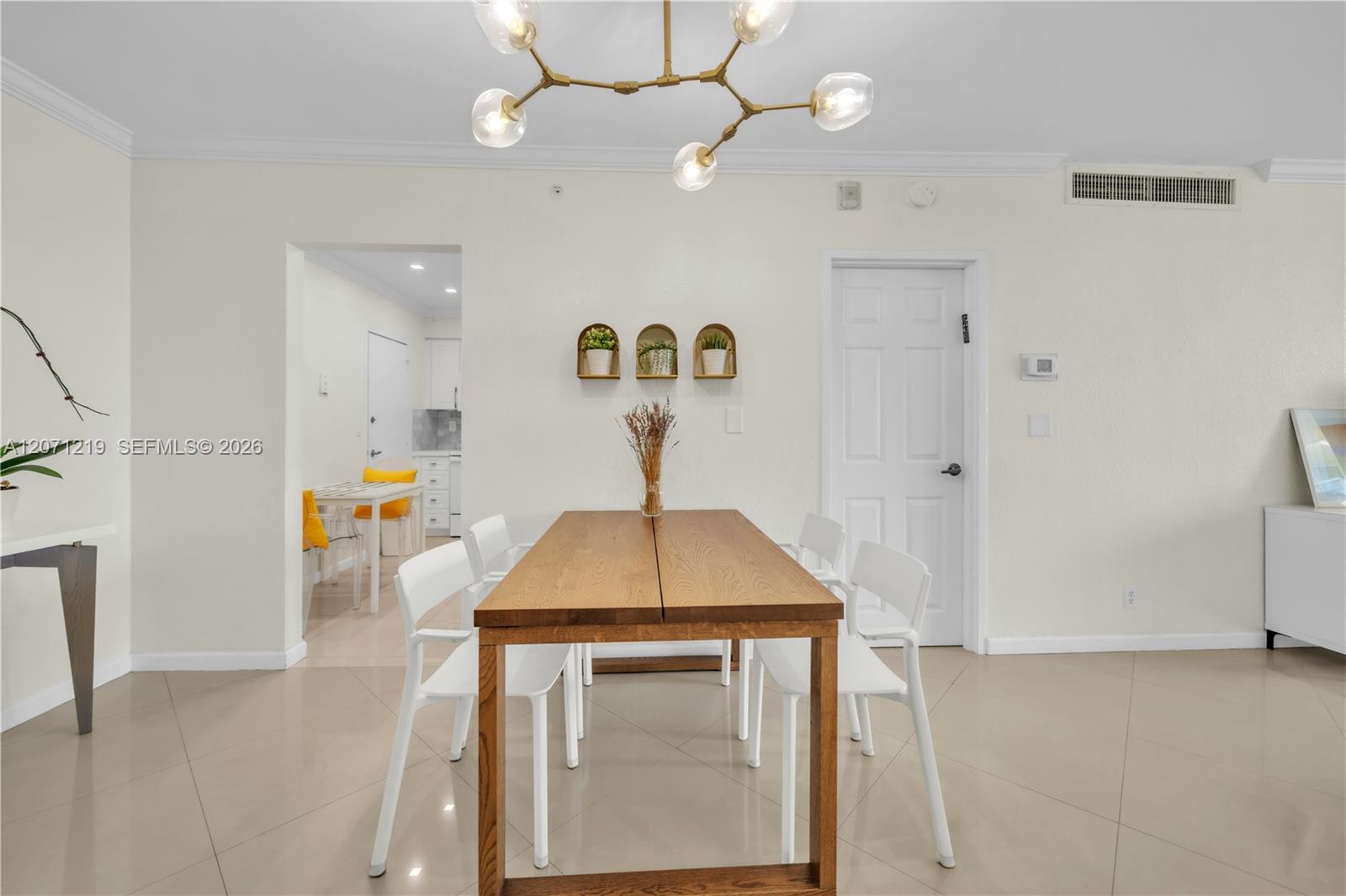 Residential Lease in Hollywood 5