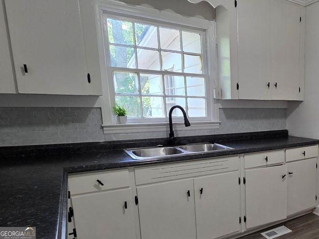 2074 Melton Ave, House other with 3 bedrooms, 1 bathrooms and null parking in Macon GA | Image 6