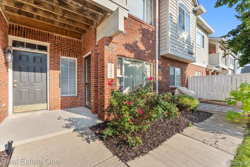 7-23046 Fairlane Blvd, Woodhaven, MI, 48183-1688 | Card Image