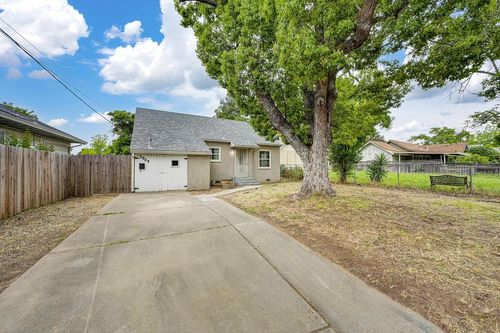 3952 28th Street, Sacramento, CA, 95820 | Card Image