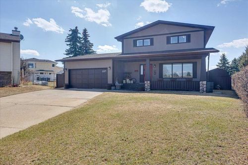 5323 Margodt Close, Innisfail, AB, T4G1E6 | Card Image