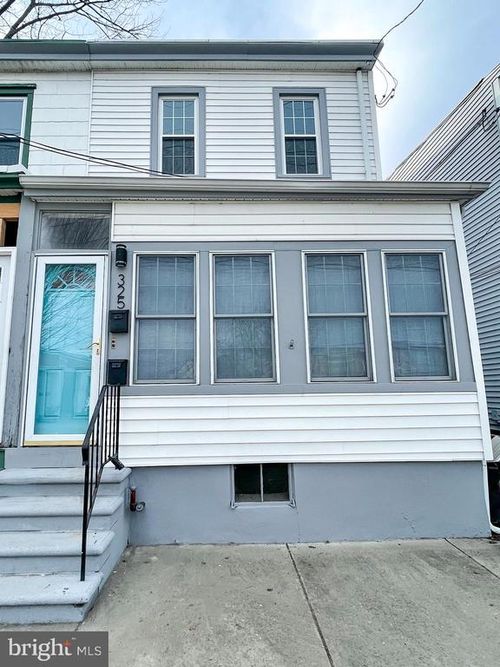 2-325 N Burlington St, Gloucester City, NJ, 08030-1008 | Card Image