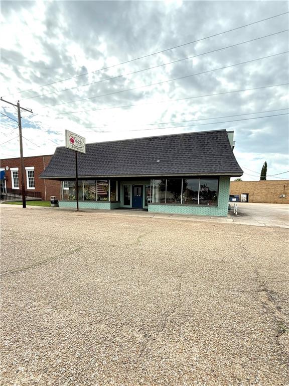 Commercial Sale in Bunkie 3
