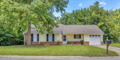 507 Crissy Dr, Jacksonville, NC, 28540-9183 | Card Image