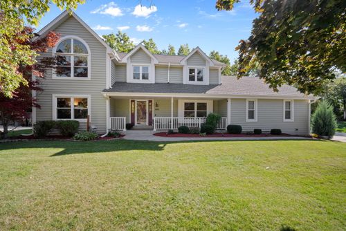 3470 S 129th St, New Berlin, WI, 53151-4644 | Card Image