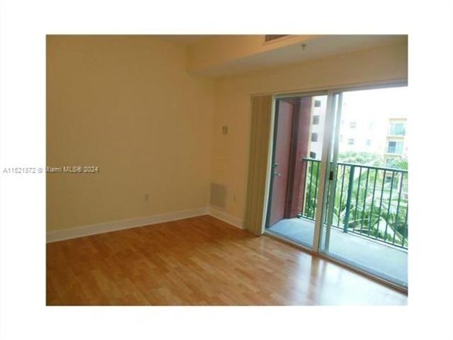 APT-538 - 6001 Sw 70 Th St, Condo with 1 bedrooms, 1 bathrooms and null parking in South Miami FL | Image 6