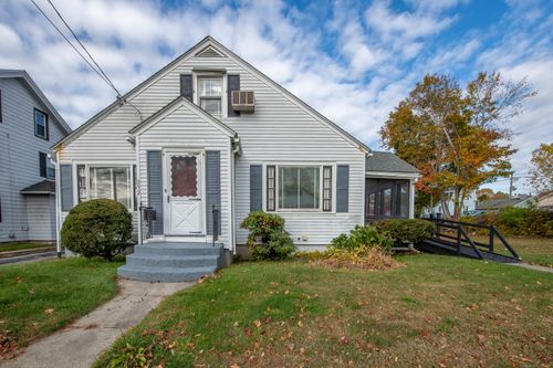 252 Church St, Putnam, CT, 06260-1502 | Card Image