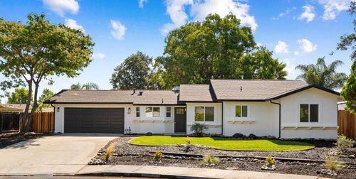 180 Pepperwood Ct, Brentwood, CA, 94513-1716 | Card Image