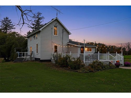 637 220th St, Baldwin, WI, 54002-3247 | Card Image