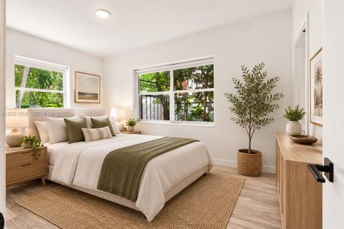 4-1000 7th St, MIAMI BEACH, FL, 33139-5995 | Card Image