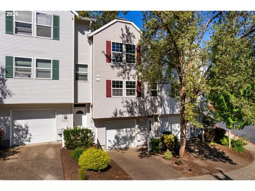 10465 Sw Cougar Ln, Beaverton, OR, 97008-9434 | Card Image