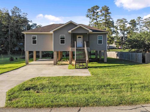 32491 Cynthia Dr, Denham Springs, LA, 70706-0910 | Card Image