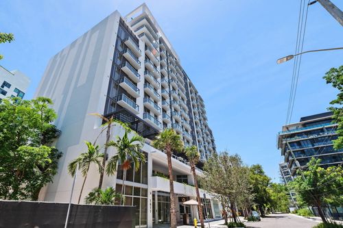 702-1611 Sw 2nd Ave, Miami, FL, 33129-1143 | Card Image