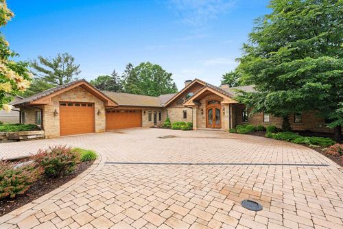 7117 Clark Point Road, Winneconne, WI, 54986 | Card Image