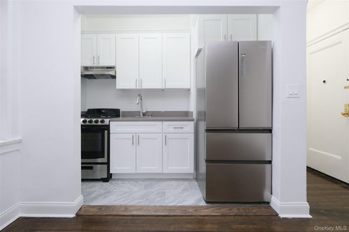 apt-1g-590 E 3rd St, Mount Vernon, NY, 10553-1820 | Card Image