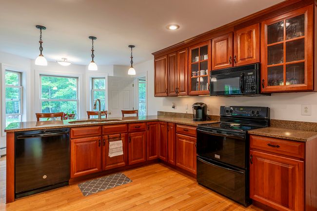 308 Mending Walls Rd, House other with 4 bedrooms, 4 bathrooms and null parking in Manchestr Ctr VT | Image 6