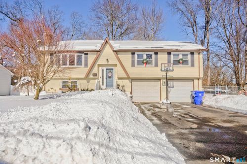 25A Queen St, Enfield, CT, 06082-5179 | Card Image