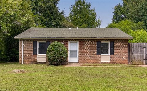 516 Tipperary Dr, Greensboro, NC, 27406-6731 | Card Image
