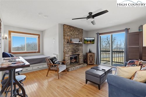 4208-301 Pinnacle Inn Rd, Beech Mountain, NC, 28604-7478 | Card Image