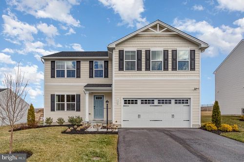 326 Creekside Dr, NEW PROVIDENCE, PA, 17560-9023 | Card Image