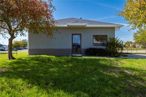 3085 N Kandy Ln, Decatur, IL, 62526-2803 | Card Image