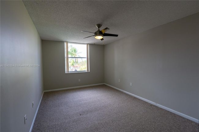 APT-307 - 2711 Ocean Club Blvd, Condo with 2 bedrooms, 2 bathrooms and null parking in Hollywood FL | Image 16