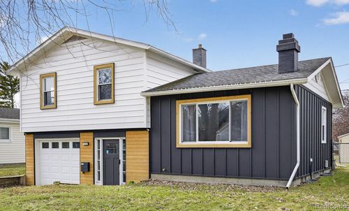 1021 Dingwall Dr, Owosso, MI, 48867-1848 | Card Image