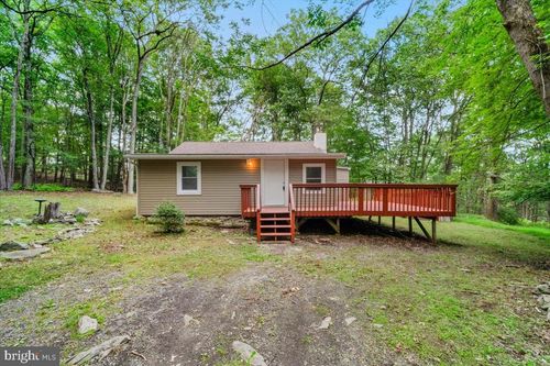 134 Halfmoon Ln, EAST STROUDSBURG, PA, 18302-8604 | Card Image