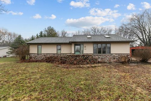 3507 W 20th Avenue, OSHKOSH, WI, 54904 | Card Image