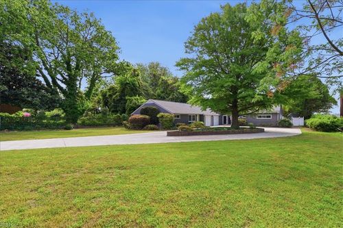 54 N Willard Ave, Hampton, VA, 23663-1739 | Card Image