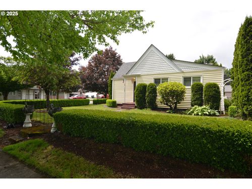 1605 7th Ave, Longview, WA, 98632-4106 | Card Image