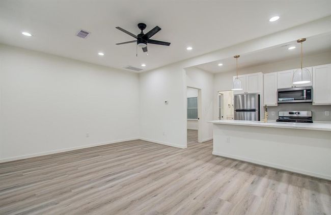 4006 Navigation Blvd, Home with 1 bedrooms, 1 bathrooms and null parking in Houston TX | Image 8