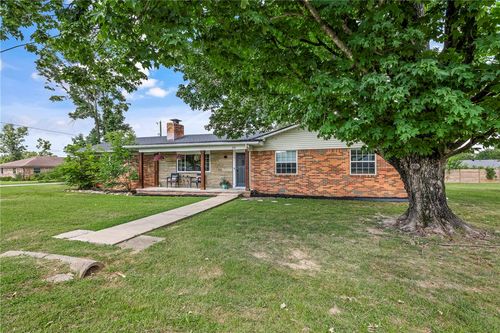 701 Nw Ford Ln, Bentonville, AR, 72712-4577 | Card Image