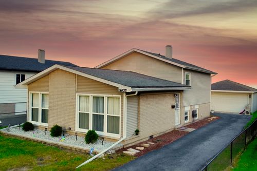 16637 Paulina St, Markham, IL, 60428-5849 | Card Image